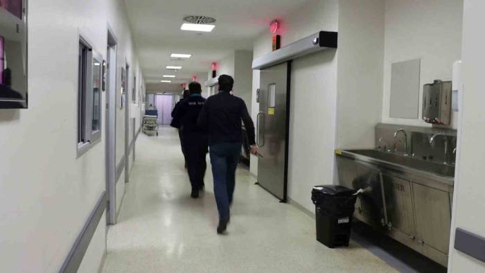 Ameliyathanede Yangın Çıktı, Hastalar Tahliye Edildi