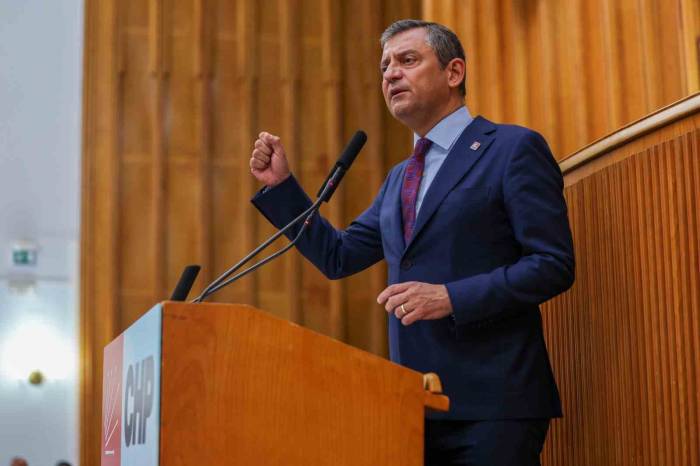 Özgür Özel’den Erken Seçim Sinyali: “Böyle Giderse Erken Seçimi Millet İster”