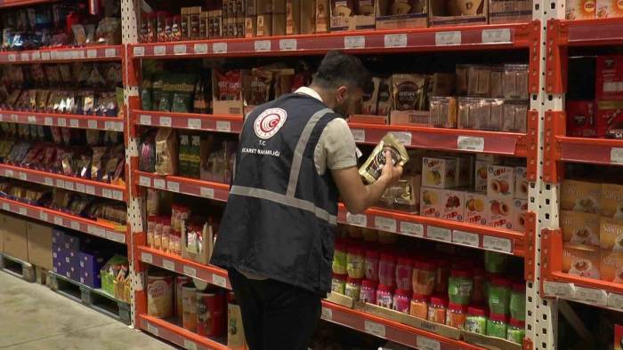 Eskişehir’de Marketlerde Fiyat Ve Etiket Denetimi Yapıldı