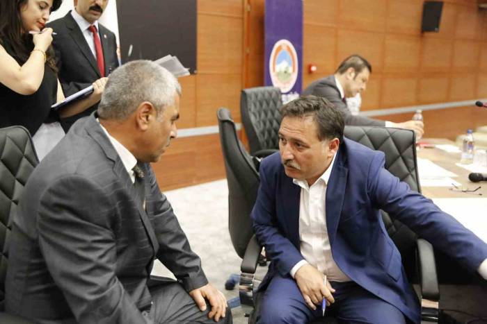 Vali Çiçek: “Vatandaş Odaklı Yönetim Anlayışına Önem Veriyoruz”