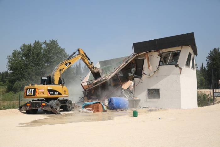 Nilüfer’de Bir Kaçak Daha Yıkıldı