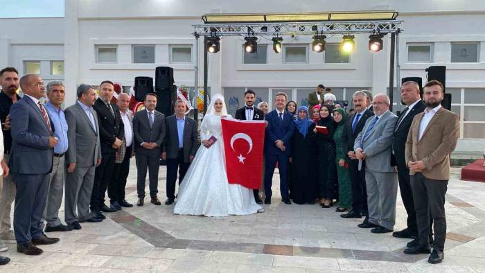 Şehit Enes Budak’ın İkiz Kardeşi Dünya Evine Girdi