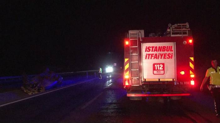 Sancaktepe’de Sürücüsünün Kontrolünden Çıkan Otomobil Takla Attı: 1 Yaralı