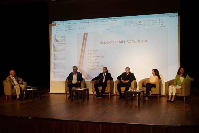 Esenyurt’ta Çevre Paneli Düzenlendi