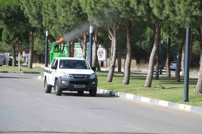 Manisa’da Haşerelerle Etkin Mücadele