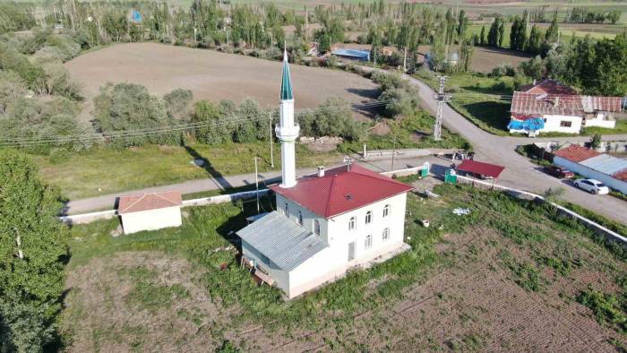 38 Yıl Sonra Minaresine Kavuştu