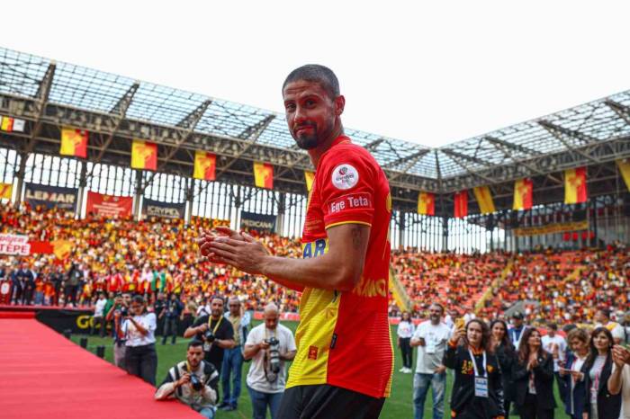 Göztepe’de Mamah Kalacak, Lundqvist Gidecek