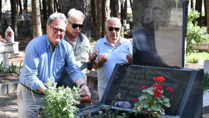 Yunanlı Belediye Başkanı Yatağan’ın Efsane Başkanı Unutmadı