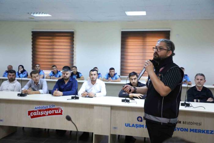 Toplu Taşıma Sürücülerine Narkotik Eğitimi