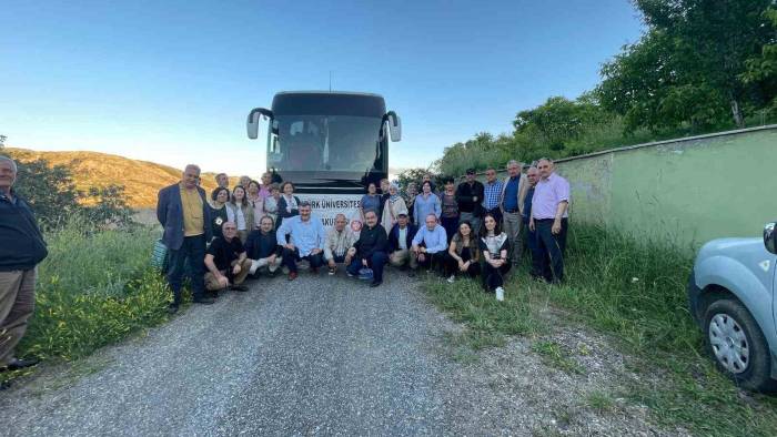 Erzurum Atatürk Üniversitesi Tıp Fakültesi 85 Mezunları Erzincan’da Buluştu