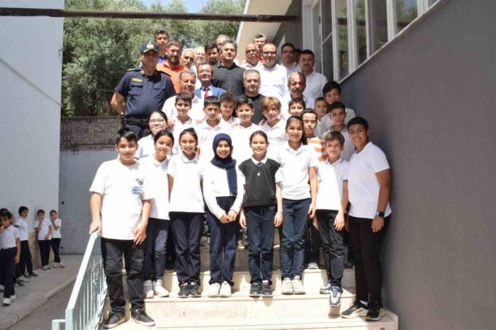 Bozdoğan’da Öğrencilerden Yıl Sonu Sergisi