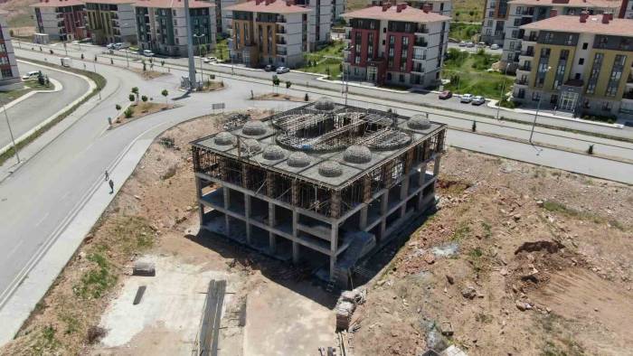 Verilen Sözler Yerine Getirilmeyince Caminin Yapımı Yarıda Kaldı