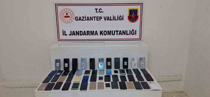 Gaziantep’te 2,5 Milyon Tl Değerinde Kaçak Telefon Ele Geçirildi