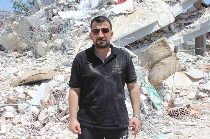 Ölümle Burun Buruna Getiren Testi Gerçekleştiren Adam, 5 Saat Kaldığı Enkazdan Sapa Sağlam Çıkmayı Başardı