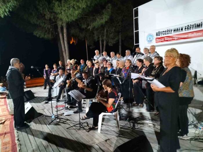 Köyceğiz’de Türk Halk Müziği Konseri İzleyenlerden Tam Not Aldı