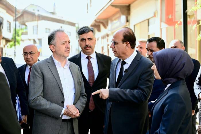 Kültür Ve Turizm Bakan Yardımcısı Gökhan Yazgı, Tarihi Ve Tescilli Yapıları İnceledi