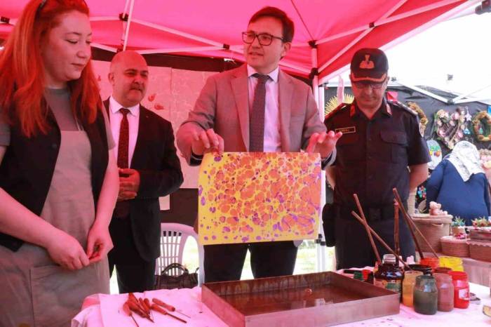 Kütahya’da Yılsonu Sergisi Açıldı