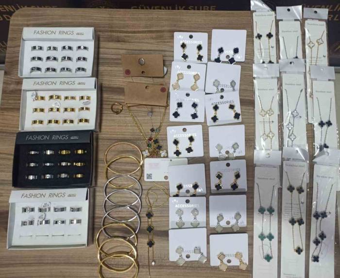 Manisa’da 6 İşyerinde Taklit Ürün Ele Geçirildi