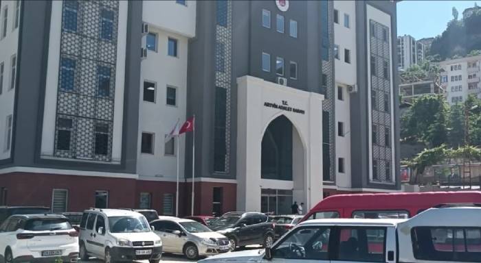 Artvin Merkezli Operasyonla Dolandırıcılık Çetesi Çökertildi