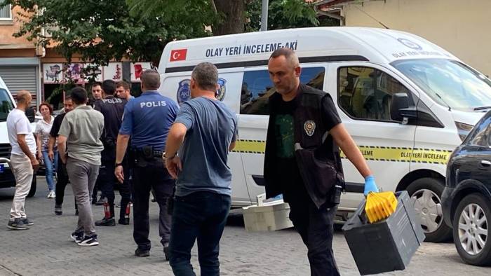 Kızı Tarafından Cansız Bedeni Bulundu, Kocası Her Yerde Aranıyor