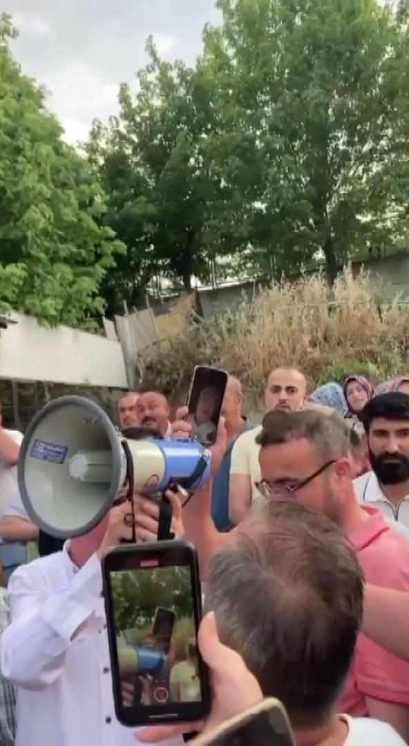 Bursa’da 9 Mahallenin Ortasında Kalan Çöplük İçin Kadınlar Eylem Yaptı