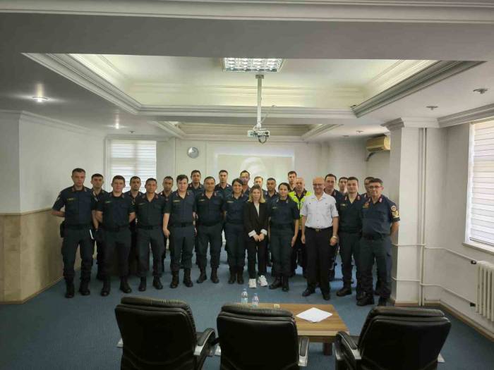 Jandarma Personeline Etkili İletişim Eğitimi