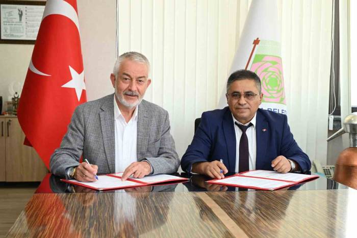 Başkan Başdeğirmen: "Gül Ve Lavantayı Çok Farklı Şekilde Tanıtacağız"