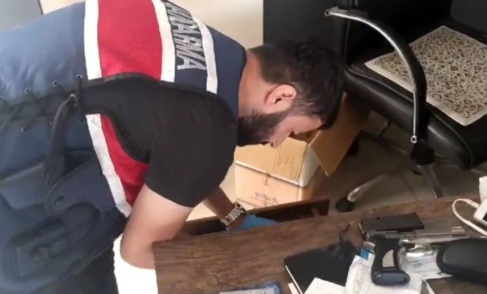 Bankalardan Kredi Çekemeyen Vatandaşları Dolandırdılar