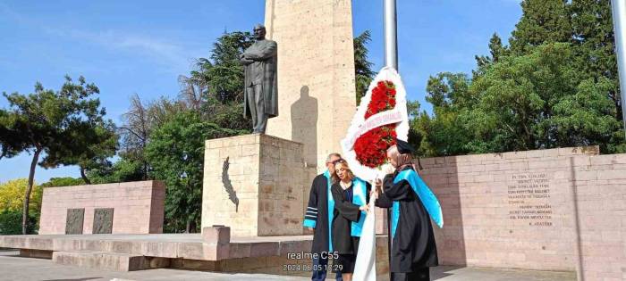 Asırlık Çınar Necatibey, 100. Dönem Mezunlarını Verdi