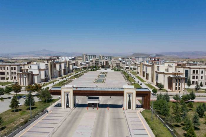 Nevü Rektör Adayları Belli Oldu