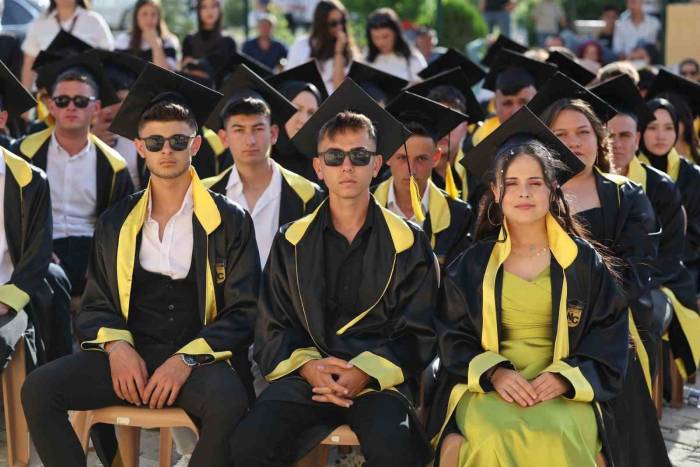 Nurettin Çarmıklı Madencilik Mesleki Ve Teknik Anadolu Lisesi İlk Mezunlarını Verdi