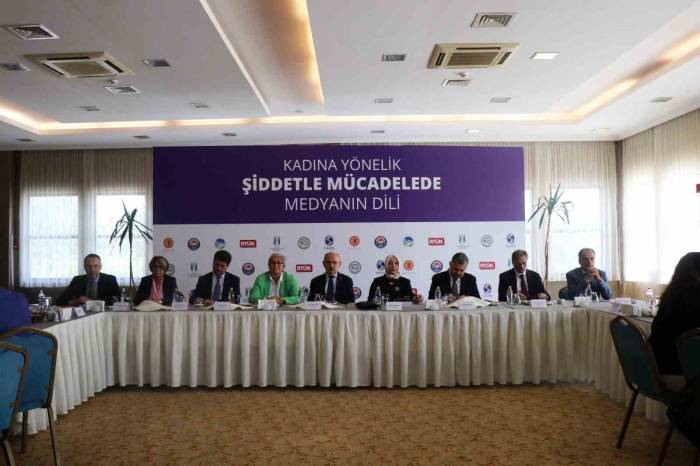 Kadına Yönelik Şiddetle Mücadelede Medyanın Dili Bu Toplantıda Konuşuldu