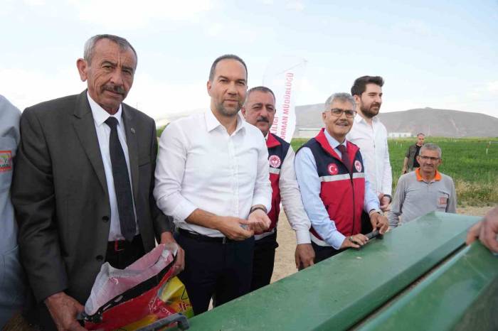 Niğde’de Kuraklığa Dayanıklı Tohum Ekildi