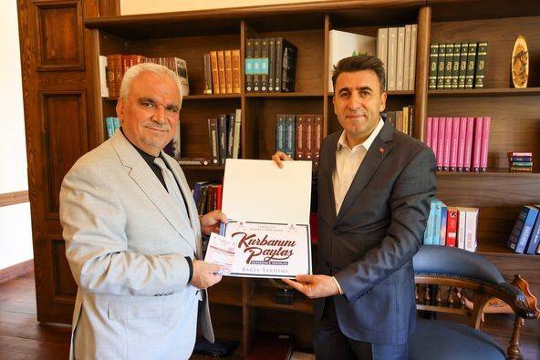 Vali Aygöl, Kurban Bağışını Tdv’ye Gerçekleştirdi