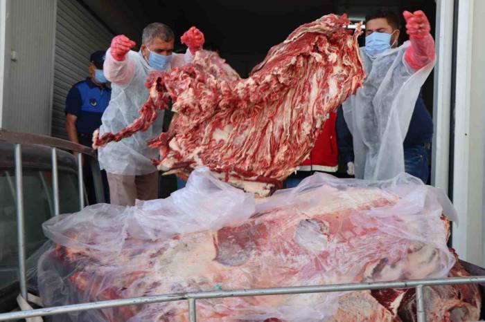 Adıyaman’da Satılmaya Çalışılan Tüberkülozlu Et Ele Geçirildi