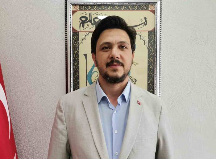 Gedizli Muhtardan Kimlik Değiştirme Uyarısı