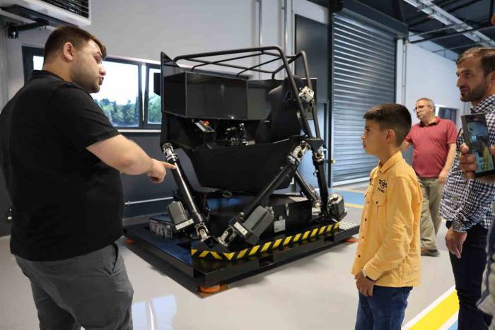 Mekatronik Mühendisi Olmak İsteyen 13 Yaşındaki Aram’a Büyük Jest