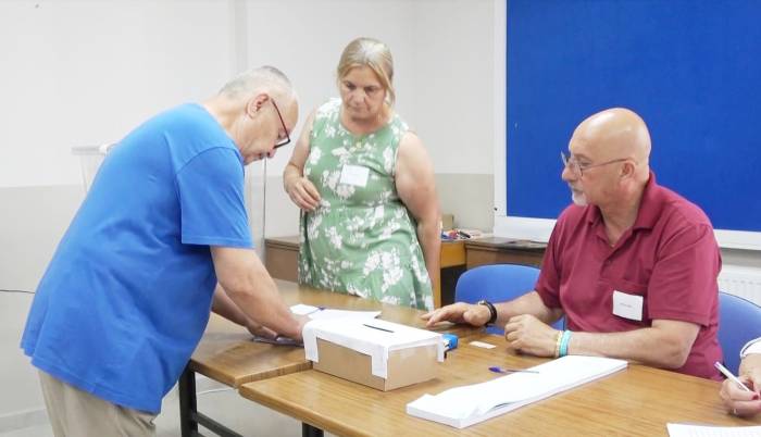 Bulgaristan Seçimleri İçin Ayvalık Ve Çevre İlçelerdeki Çifte Vatandaşlar Sandık Başına Gitti