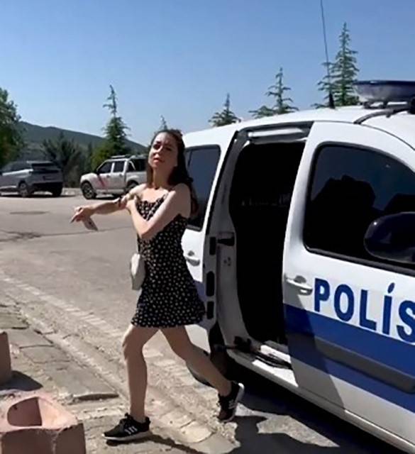 Tunceli’de Polis, Yks’ye Geç Kalan Adaylar İçin Seferber Oldu