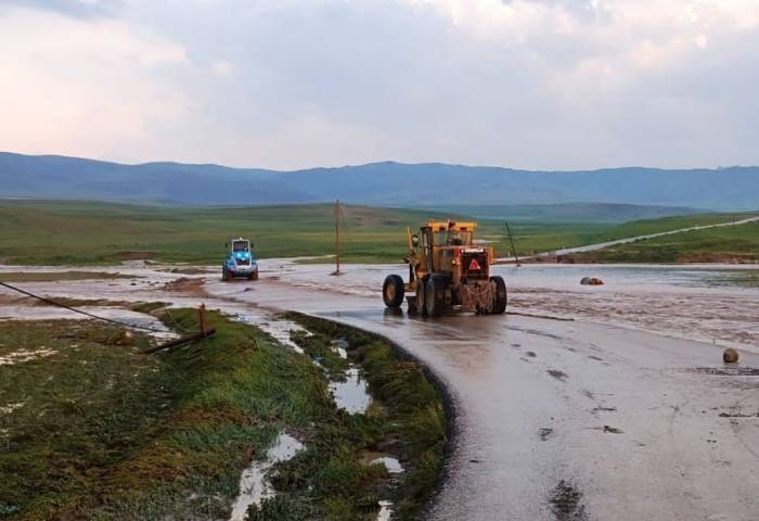 Başkale’de Tarım Arazileri Sel Suları Altında Kaldı