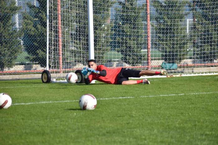 Altınordu Ve U19 Milli Takımı’nın Kalesi Emin Ellerde