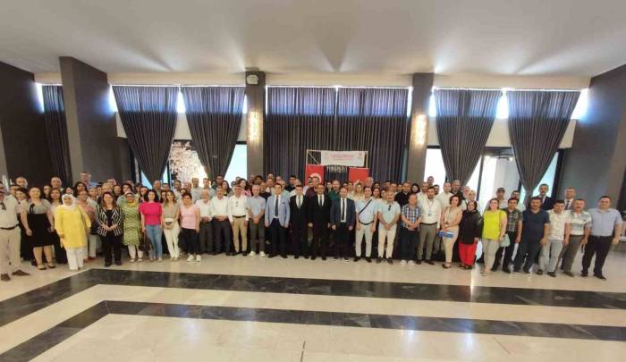 Denizli, Aydın Ve Muğla’da Faaliyet Gösteren 182 Vakıf Temsilcileri Bilgilendirildi