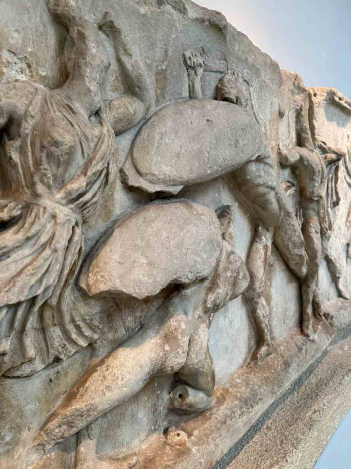 Survivor Poyraz’dan Mozole Tepkisi