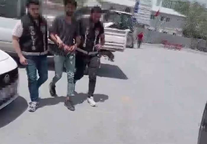 Esenyurt’ta 8 Aracı Kundaklayan Şahıs Yakalandı