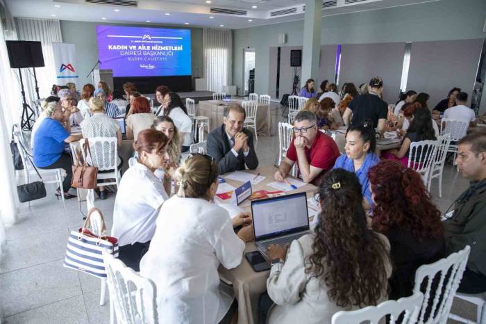 Mersin’de ’kadın Çalıştayı’ Gerçekleştirildi