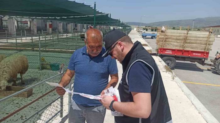 Polis Ekiplerinden Hayvan Pazarında Uygulamalı Sahte Para Uyarısı