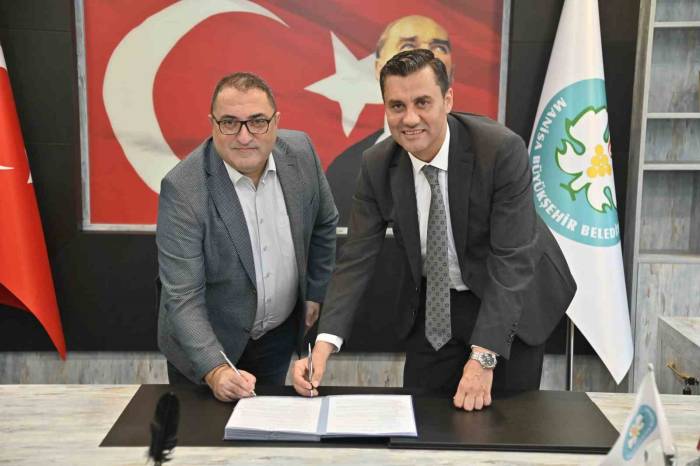 ’manisa Tramvayı’ İçin İmzalar Atıldı