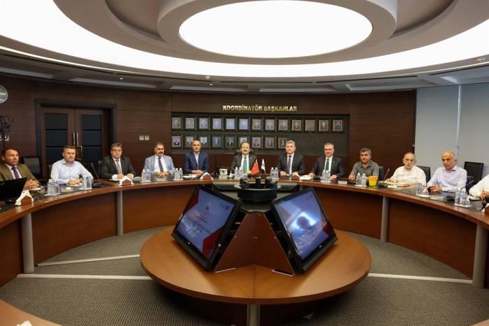 Vali Pehlivan: "Tarımda Daha Bilinçli Ve Daha Kaliteli Üretimi Artırmaya Çalışıyoruz"