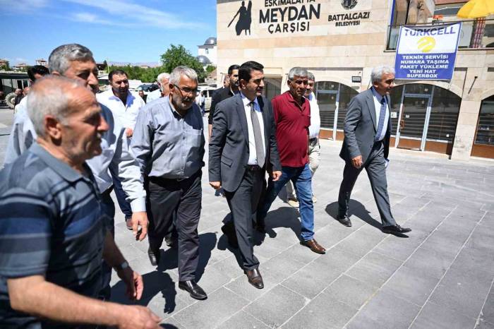 Taşkın, Eskimalatya’da Esnaflarla Bir Araya Geldi