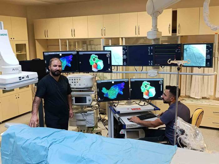 Van’da Kalp Çarpıntısı İlk Kez ’üç Boyutlu Haritalama’ İle Tedavi Edildi